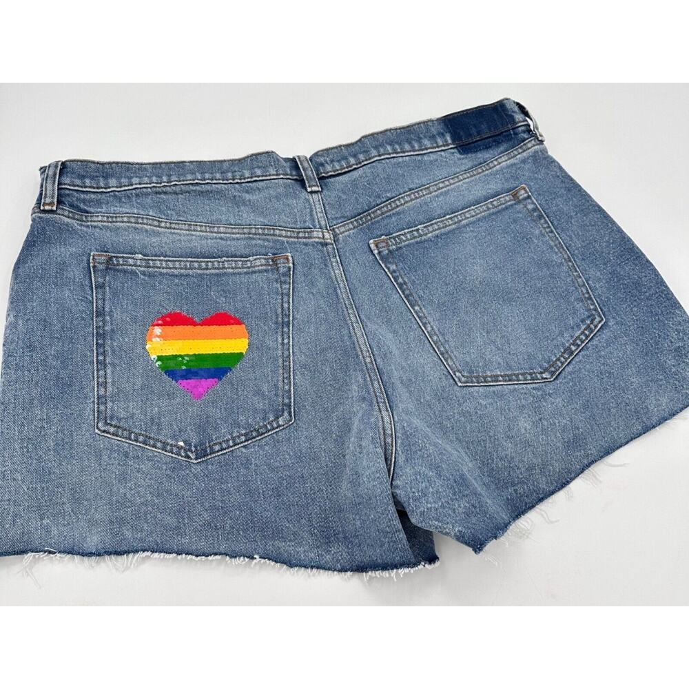 Abercrombie & Fitch Hi Rise Mom Denim Cut offs Shorts Womens Size 18 PRIDE Heart